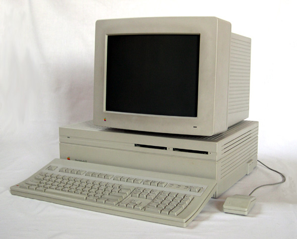 Apple Introduces the Mac II