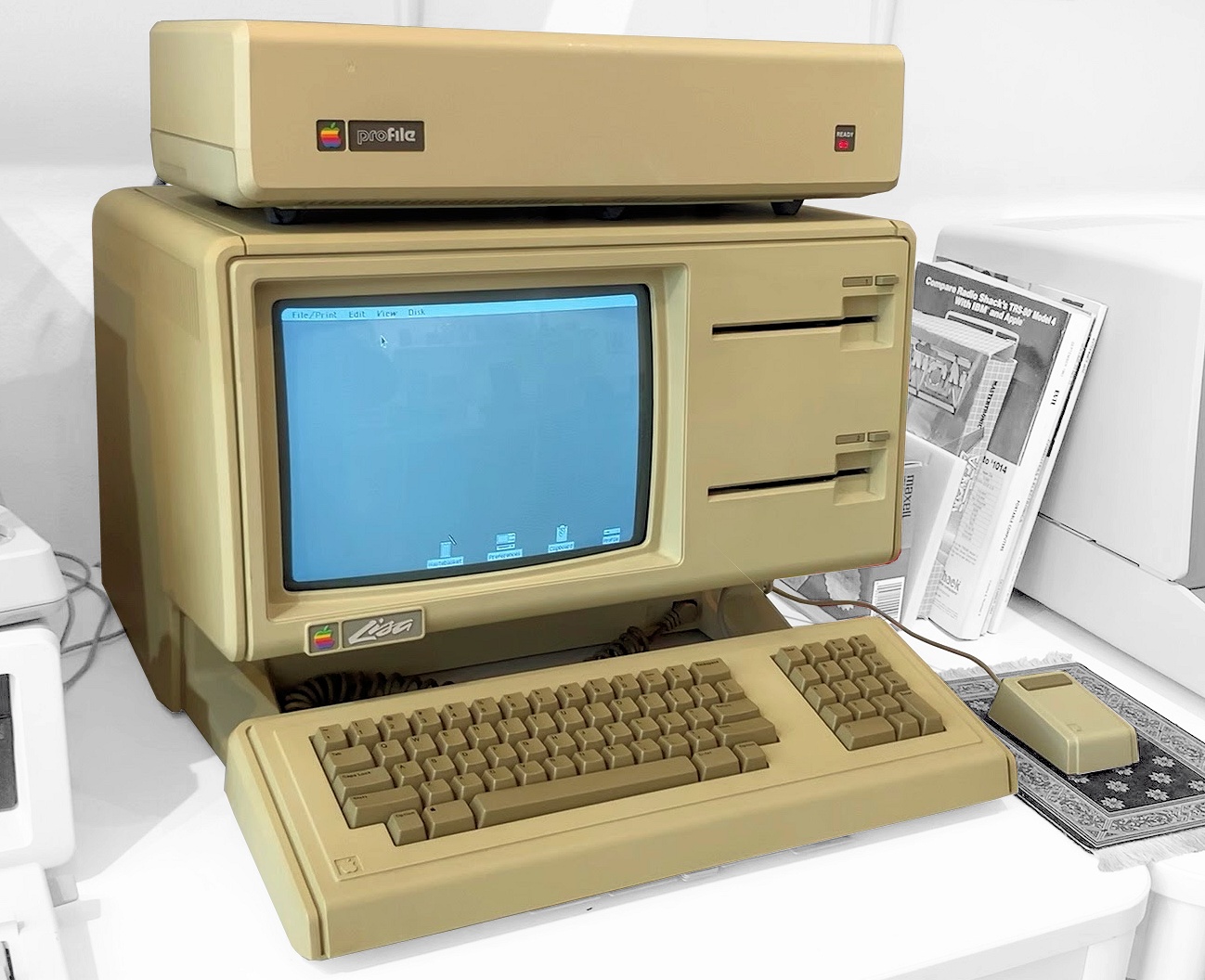 Apple’s Lisa: Early Personal Computer with GUI