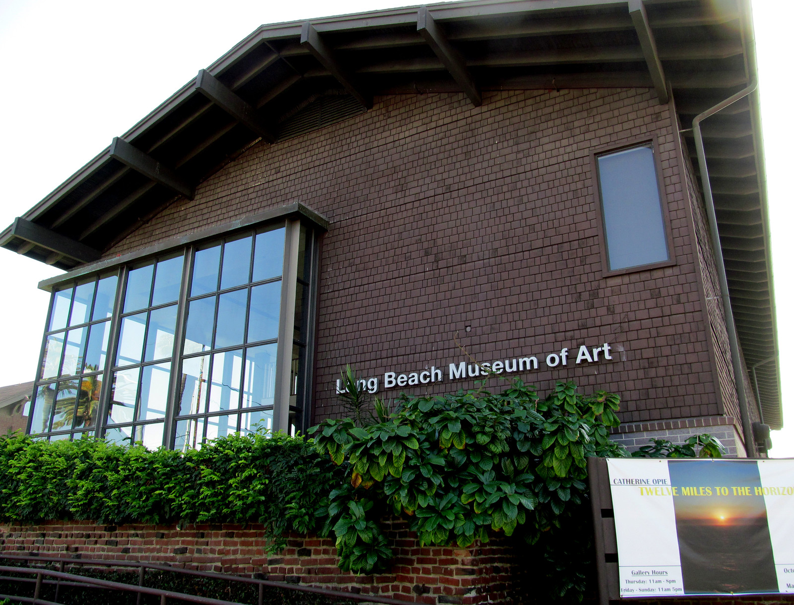 The Computer/The Artist exhibitions at the Long Beach Museum of Art