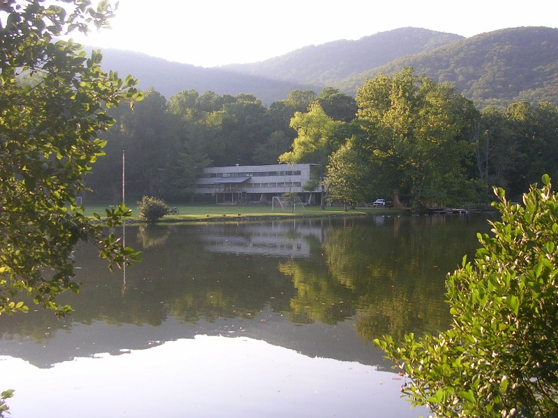 The main Studies Building of the former Black Mountain College at Lake Eden, North Carolina — the campus where Cage staged Theater Piece No. 1 in the dining hall in summer 1952 — photographed in 2007 on the grounds of Camp Rockmont.